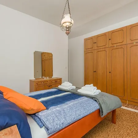 Сasa de vacaciones House Cattleya Kostanje
