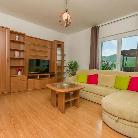 House Cattleya Holiday home Kostanje